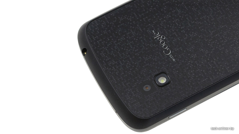 Illustration for article titled Clear Shots of the LG Nexus Phone: It's Still Sparkly
